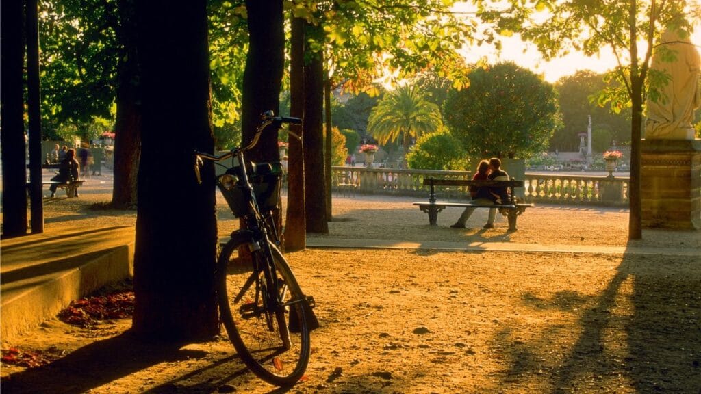 Los lugares más románticos de París jardines de luxemburgo