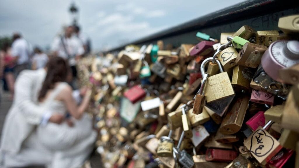 Los lugares más románticos de París pont de les arts
