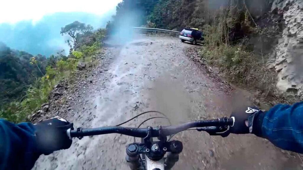 carretera de la muerte en bici