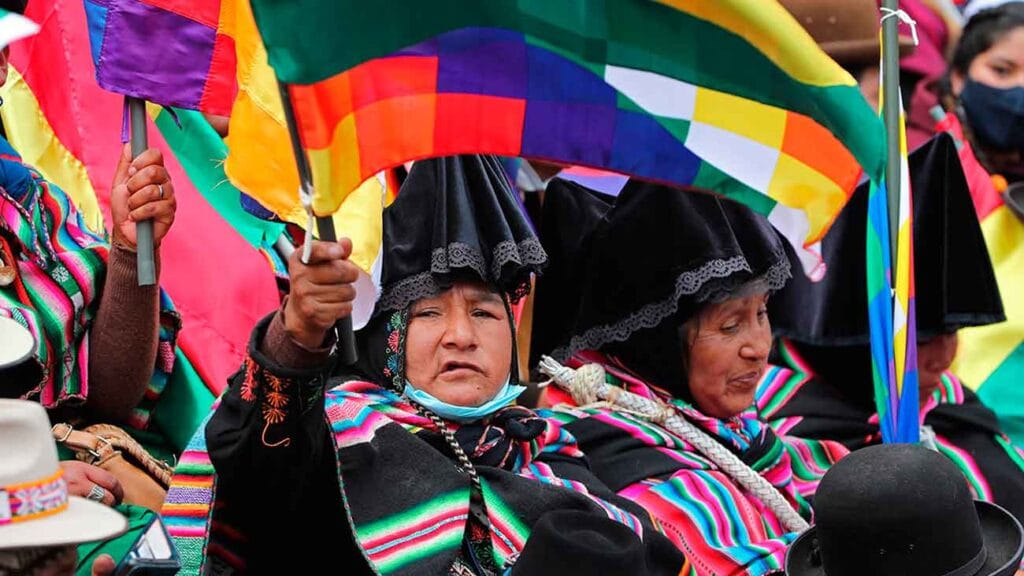 indigenas bolivianos