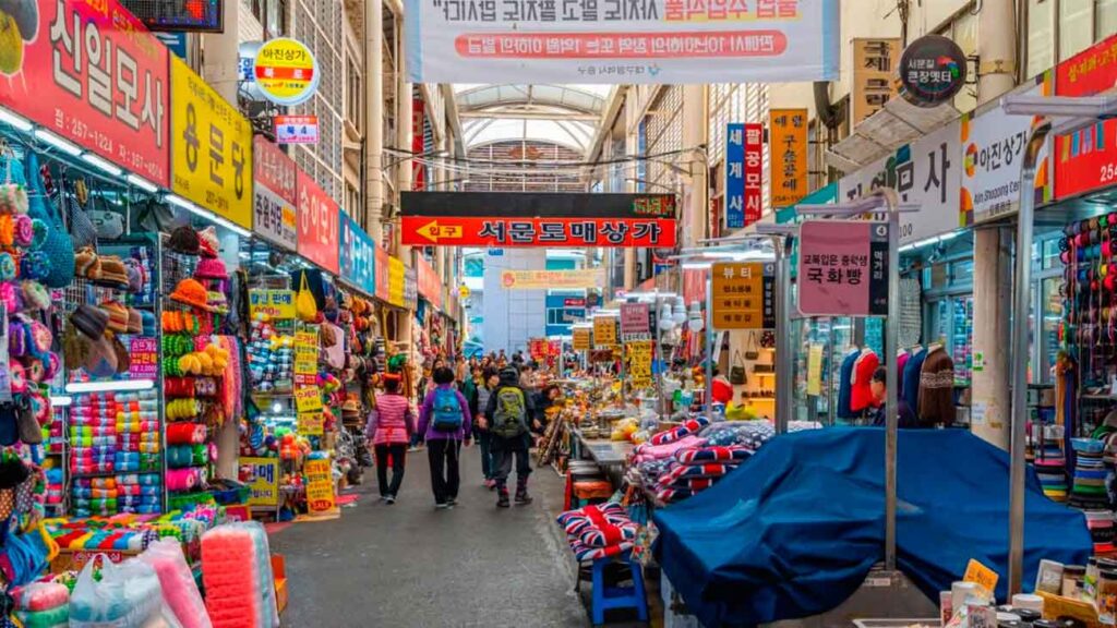 mercado yangnyeongsi daegu corea sur