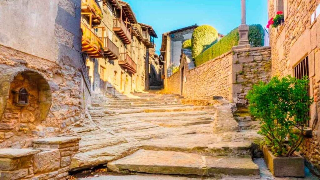 Pueblo más bonito del mundo Barcelona rupit i pruit
