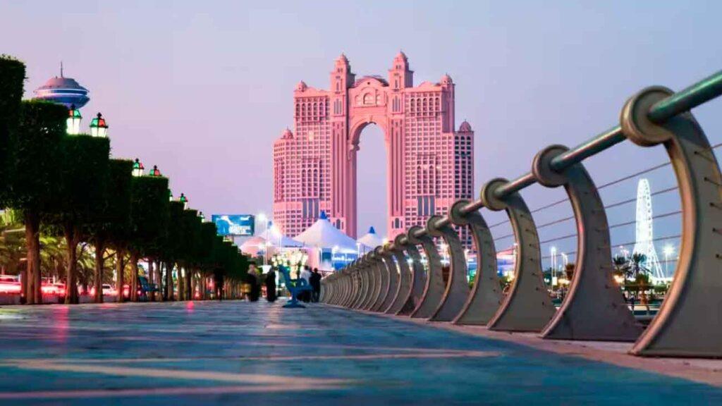 corniche road abu dhabi