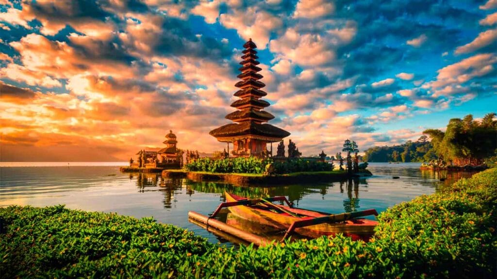 templo agua indonesia