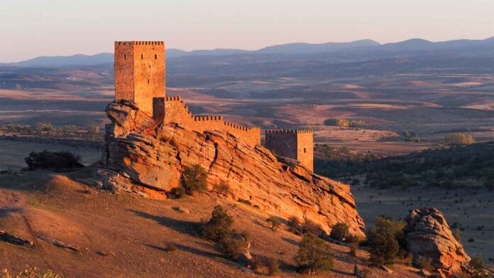 castillo-zafra-torre-alegria-juego-tronos castillo zafra torre alegria juego tronos