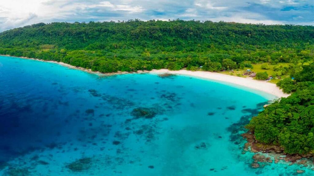 champagne beach playa mas bonita pacifico