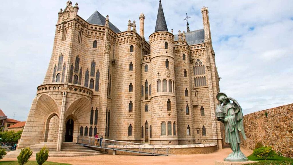 gaudi palacio episcopal astorga