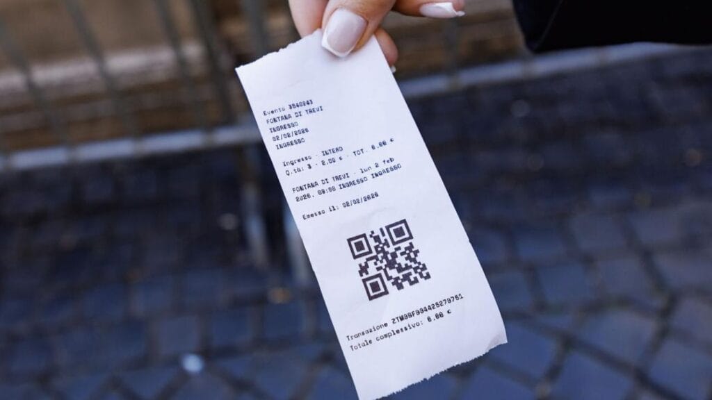 Tiket con código QR para acceder a la Fontana Di Trevi