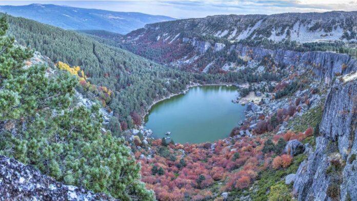 Cómo llegar a la ruta del “Sendero del Bosque”: la forma más bonita de llegar a la Laguna Negra de Soria